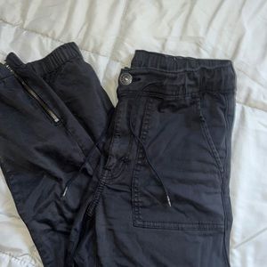 American eagle stretch black joggers 8